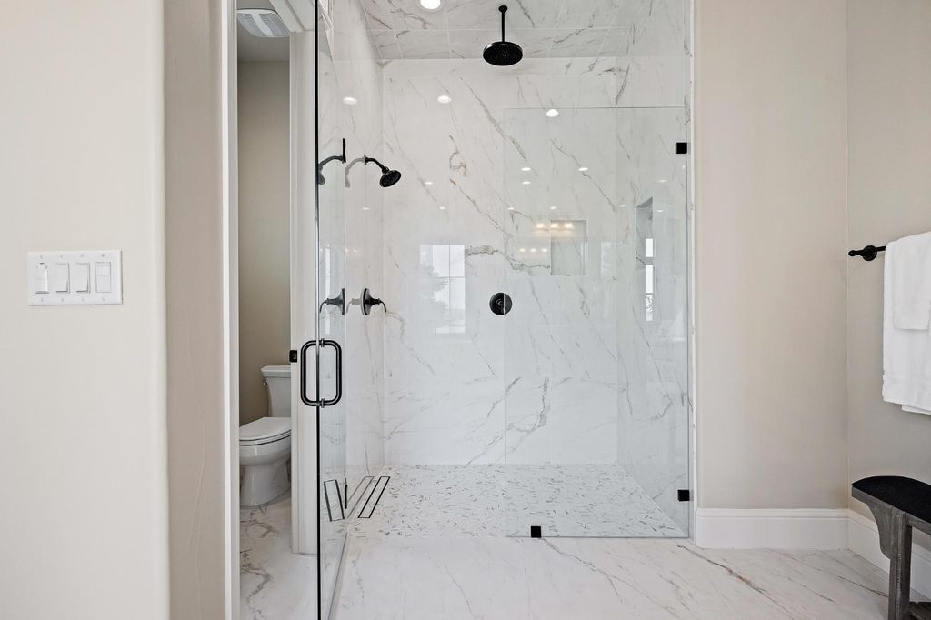 Image 17 of property listing at 4748 W Alluvial Avenue, Fresno, CA 93722