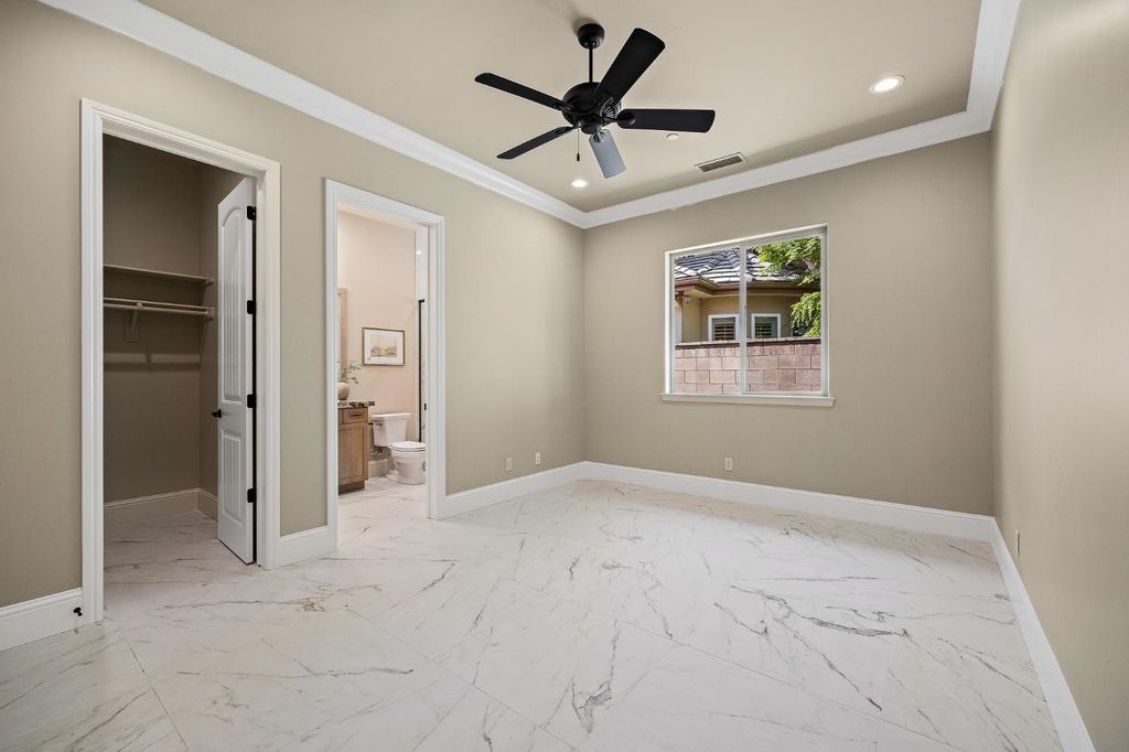 Image 19 of property listing at 4748 W Alluvial Avenue, Fresno, CA 93722