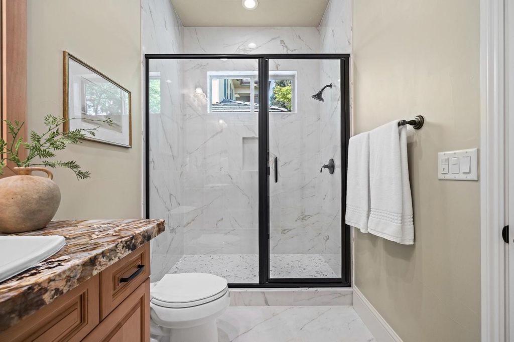 Image 20 of property listing at 4748 W Alluvial Avenue, Fresno, CA 93722