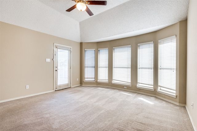 6804 Glen Dale Drive, Arlington, TX 76017