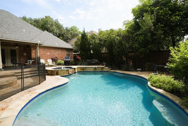 6822 Meadow Road, Dallas, TX 75230
