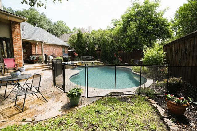 6822 Meadow Road, Dallas, TX 75230