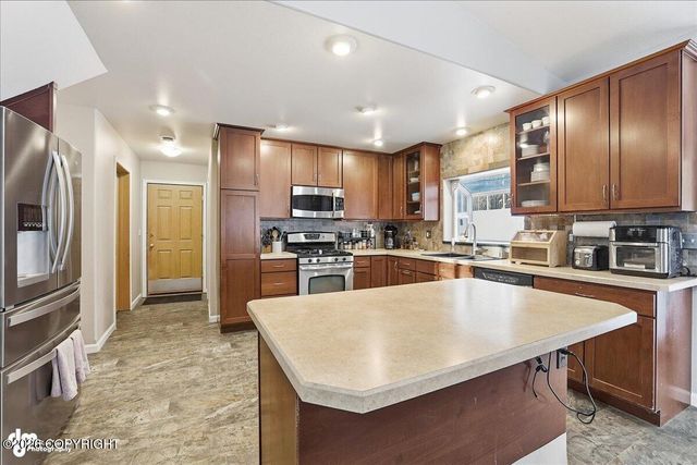 36276 Lou Morgan Road, Sterling, AK 99672