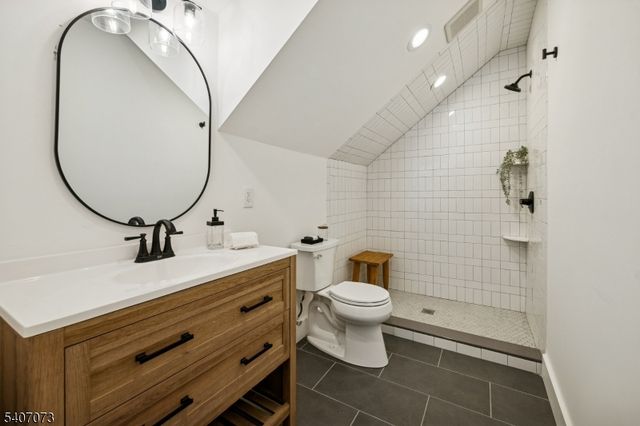 22 Dartmouth Rd, West Orange Twp., NJ 07052