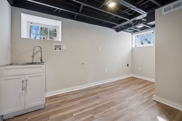 22 Dartmouth Rd, West Orange Twp., NJ 07052