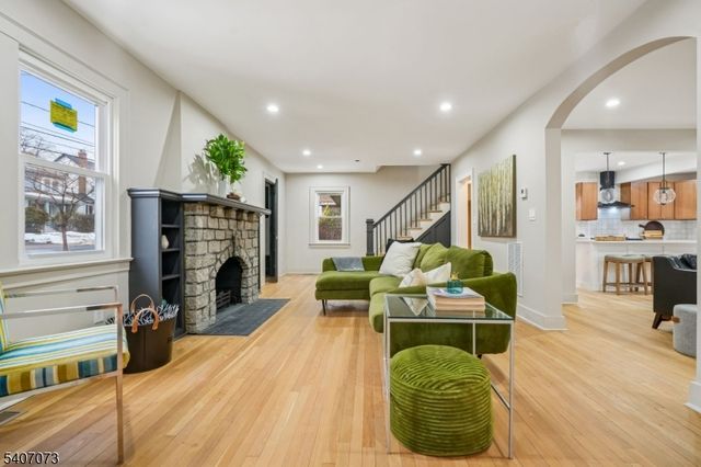 22 Dartmouth Rd, West Orange Twp., NJ 07052