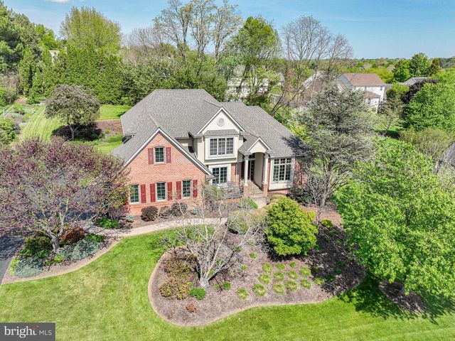 1961 GLENDOWER DR, Lancaster, PA 17601