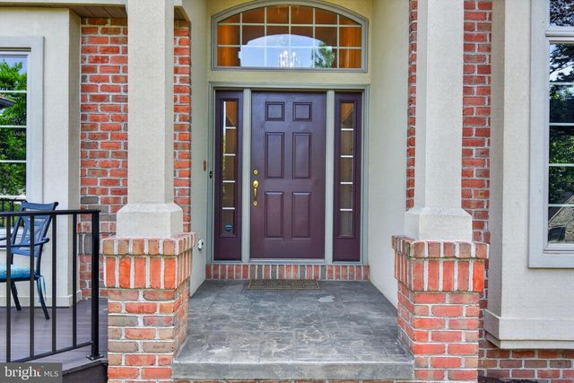 1961 GLENDOWER DR, Lancaster, PA 17601