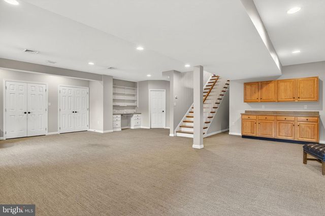1961 GLENDOWER DR, Lancaster, PA 17601