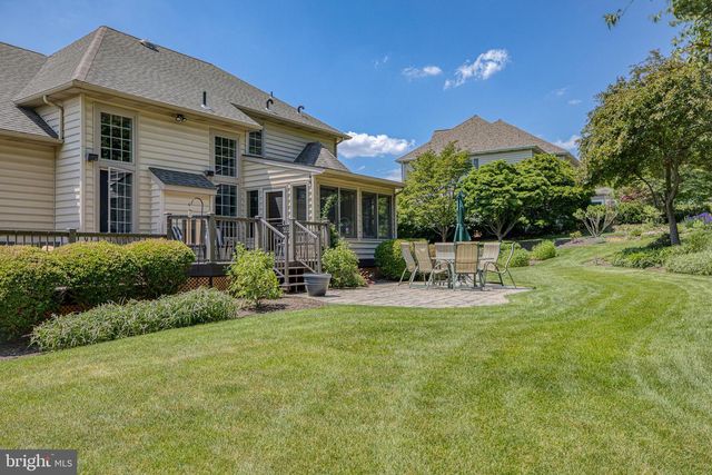 1961 GLENDOWER DR, Lancaster, PA 17601