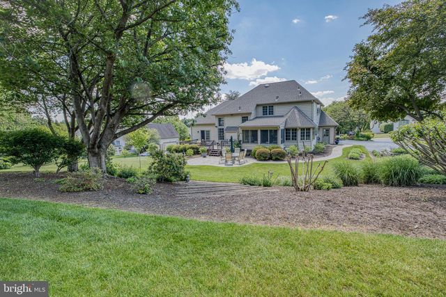 1961 GLENDOWER DR, Lancaster, PA 17601