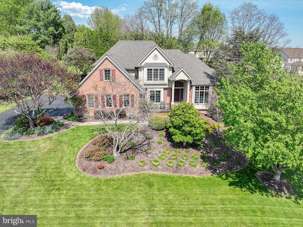 1961 GLENDOWER DR, Lancaster, PA 17601