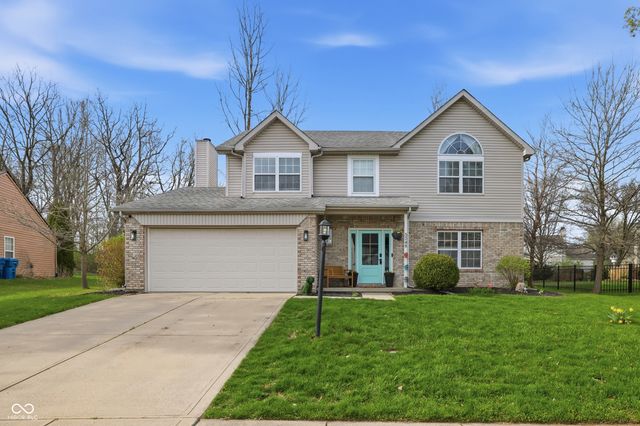 5348 Creekbend Drive, Carmel, IN 46033