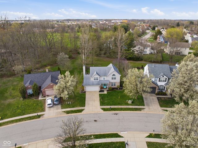 5348 Creekbend Drive, Carmel, IN 46033