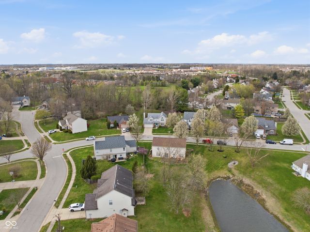 5348 Creekbend Drive, Carmel, IN 46033