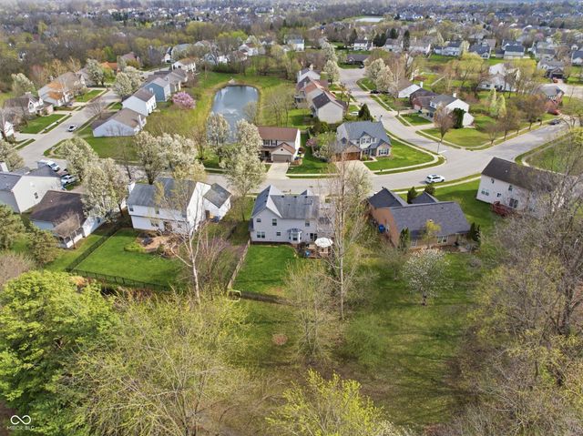 5348 Creekbend Drive, Carmel, IN 46033