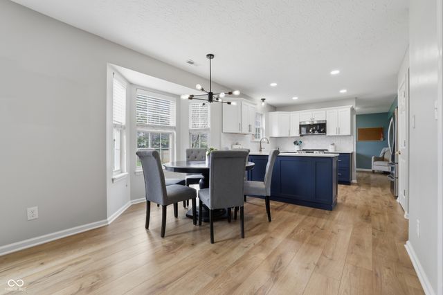 5348 Creekbend Drive, Carmel, IN 46033