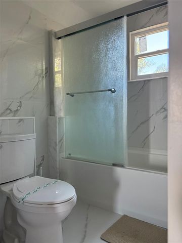 2570 LOMA LINDA STREET, Sarasota, FL 34239