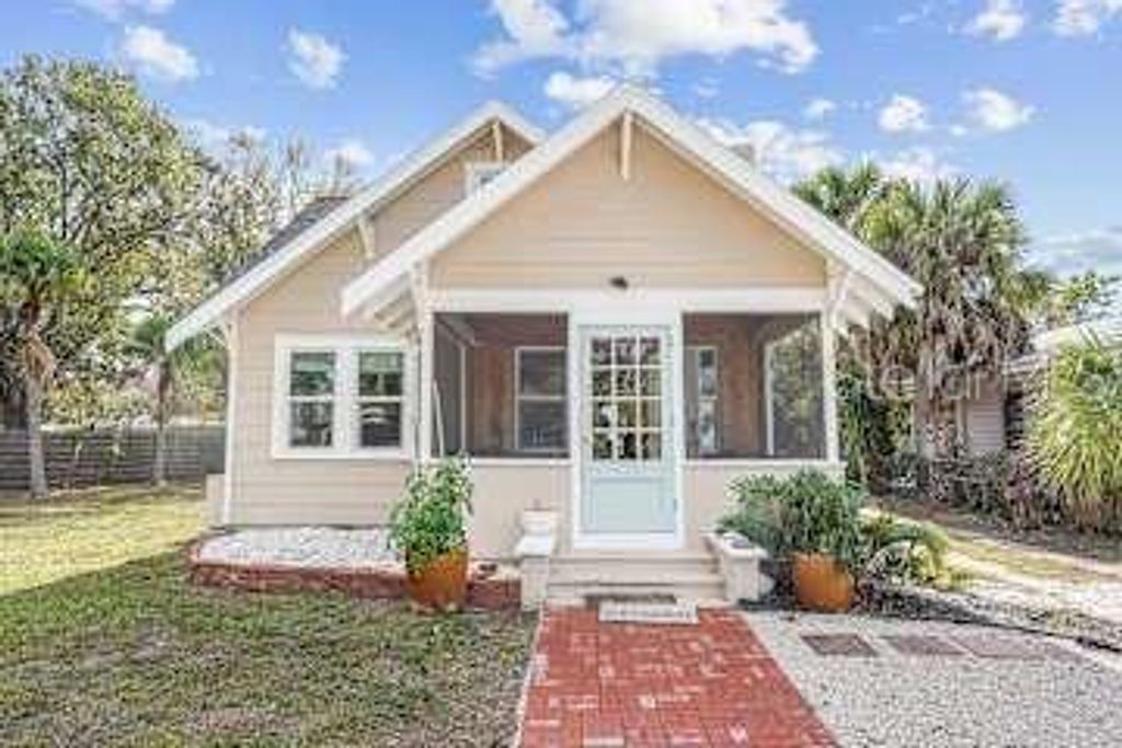 2570 LOMA LINDA STREET, Sarasota, FL 34239