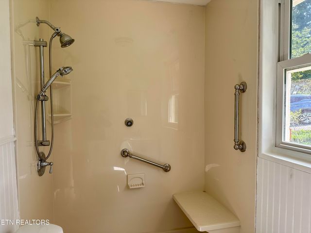 109 Nasson Lane, Oak Ridge, TN 37830