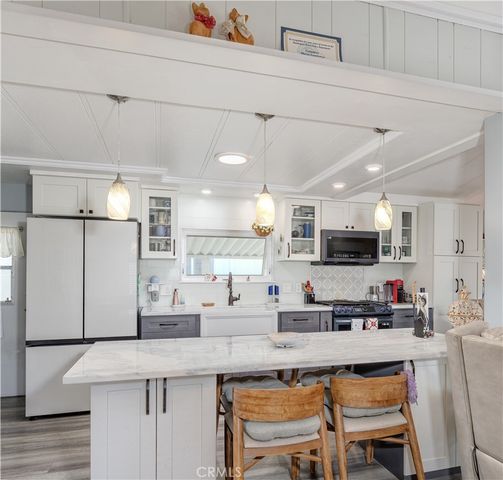80 Huntington 618, Huntington Beach, CA 92648