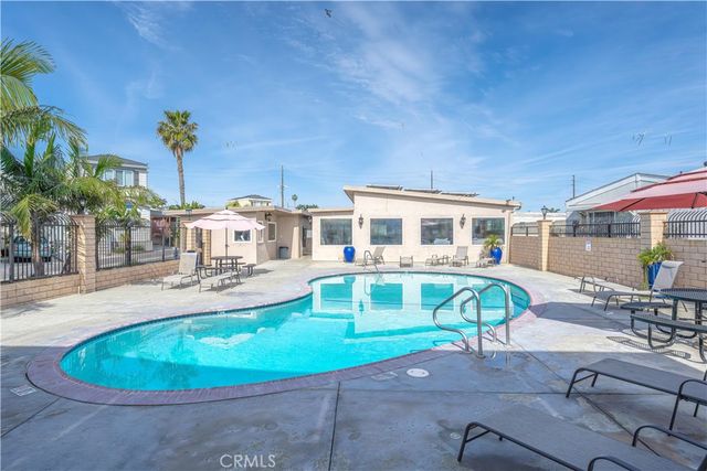 80 Huntington 618, Huntington Beach, CA 92648