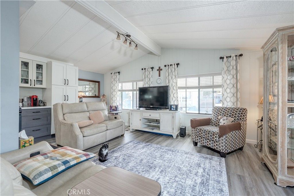 80 Huntington 618, Huntington Beach, CA 92648