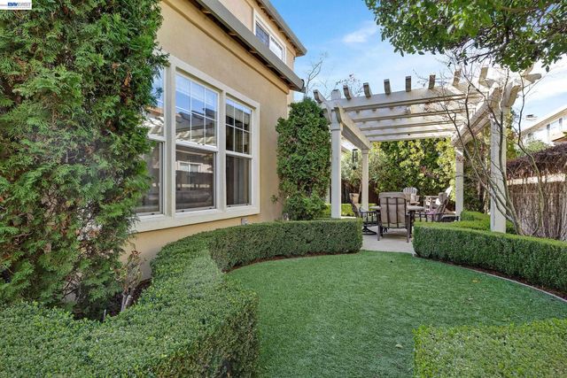 5130 Bianco Ct, Pleasanton, CA 94588