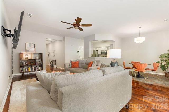 3832 Thomas Ridge Drive, Charlotte, NC 28269