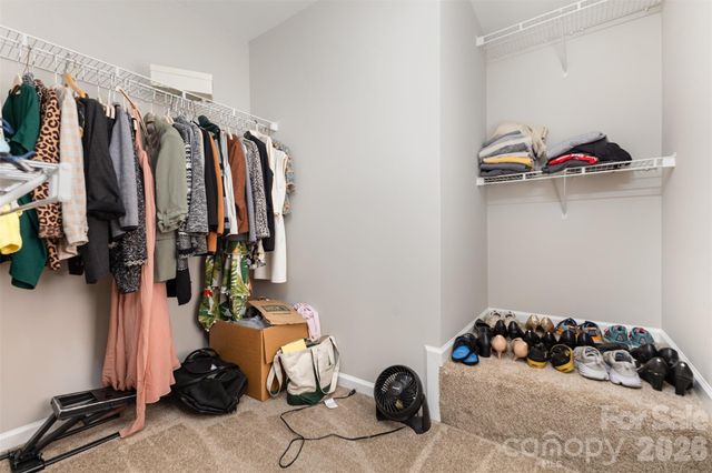 3832 Thomas Ridge Drive, Charlotte, NC 28269