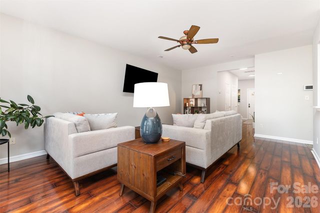 3832 Thomas Ridge Drive, Charlotte, NC 28269