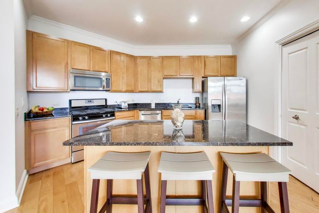 100 Prairie Park Drive 701, Wheeling, IL 60090