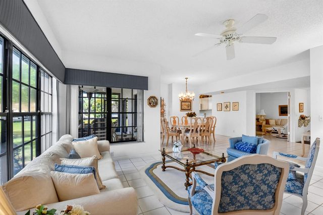 3281 Jog Park Drive, Greenacres, FL 33467