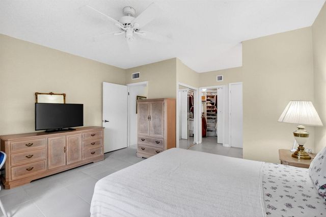 3281 Jog Park Drive, Greenacres, FL 33467