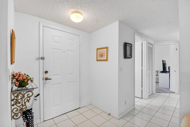 3281 Jog Park Drive, Greenacres, FL 33467