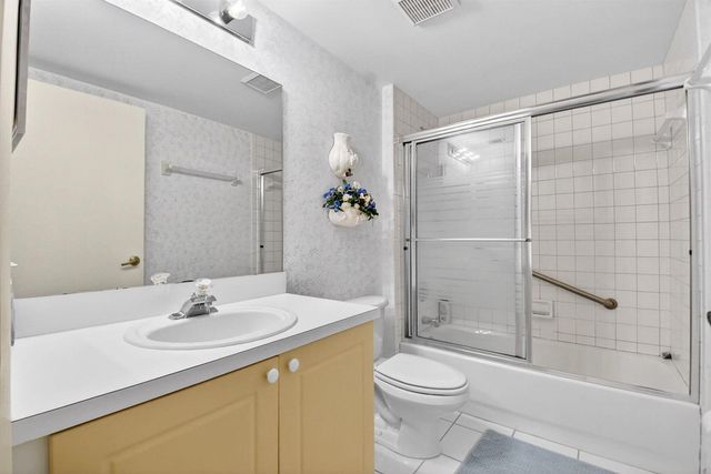3281 Jog Park Drive, Greenacres, FL 33467