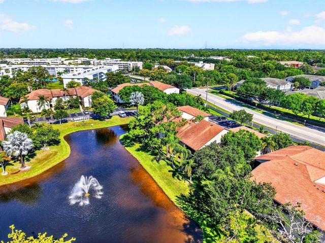 3281 Jog Park Drive, Greenacres, FL 33467