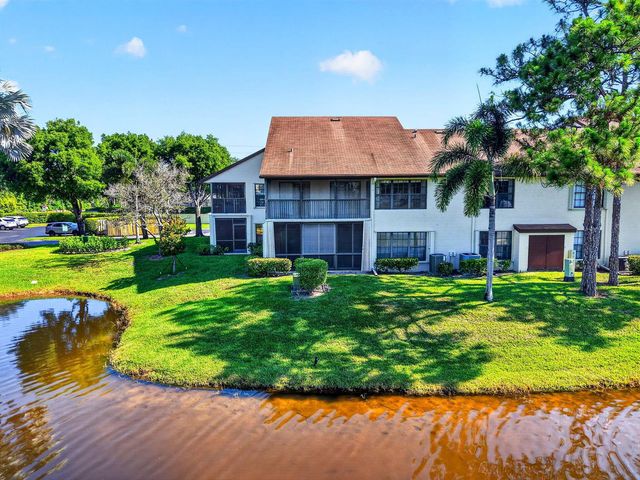3281 Jog Park Drive, Greenacres, FL 33467