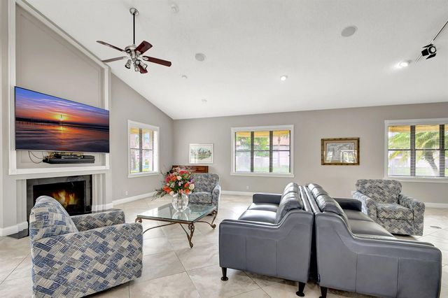 3281 Jog Park Drive, Greenacres, FL 33467