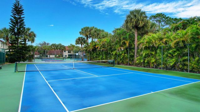 3281 Jog Park Drive, Greenacres, FL 33467