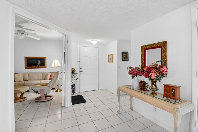 3281 Jog Park Drive, Greenacres, FL 33467