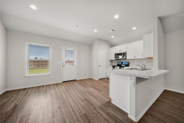 3602 Conquest Circle, Texas City, TX 77591