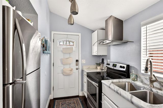 1144 S Logan Street, Denver, CO 80210