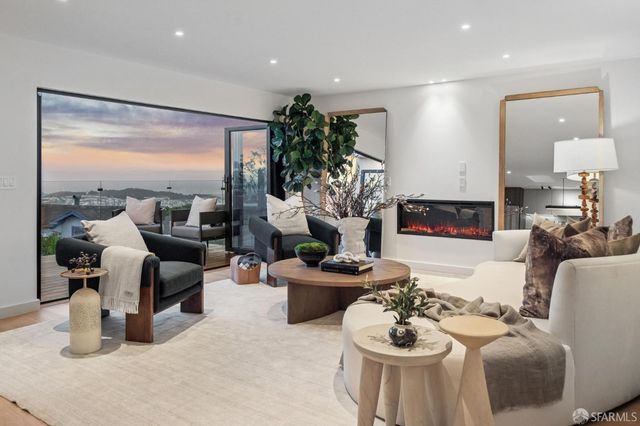 11 Sherwood Court, San Francisco, CA 94127