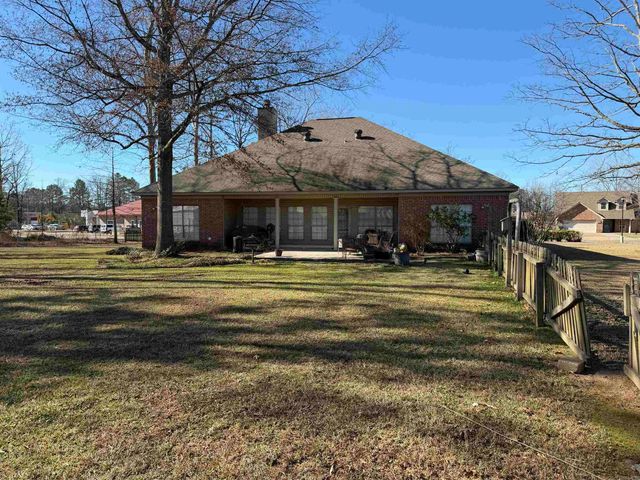 1325 Homestead, White Hall, AR 71602