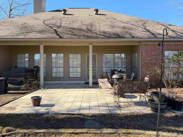 1325 Homestead, White Hall, AR 71602