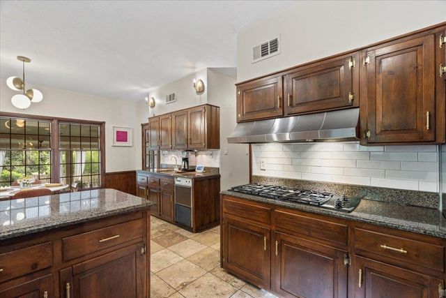 5501 S ANGELA RD, Memphis, TN 38120