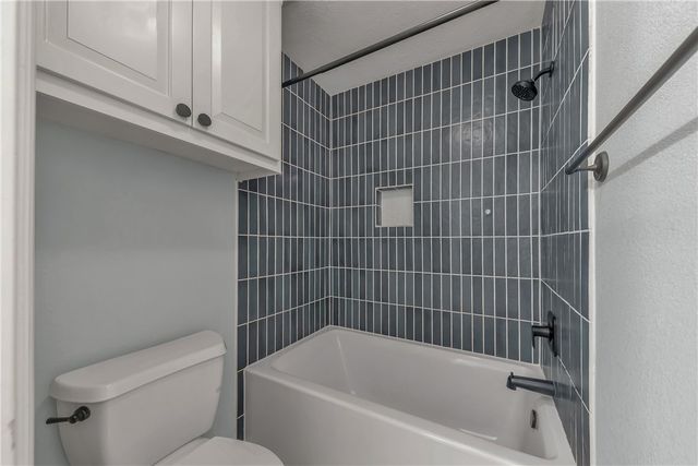 1742 Creekside Circle, College Station, TX 77845