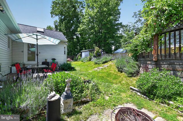 7941 HARWOOD PL, Springfield, VA 22152