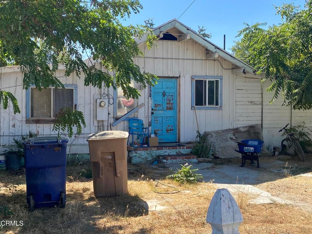 Image 2 of property listing at 3851 Pacific Avenue, Fillmore, CA 93015